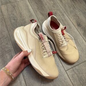 Clove Women's Athletic Shoes - Cream and Red